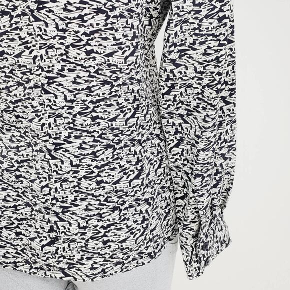 CHANEL 2003 Cruise Collection Black White Seaside Cityscape FR 38 - Picture 9 of 13